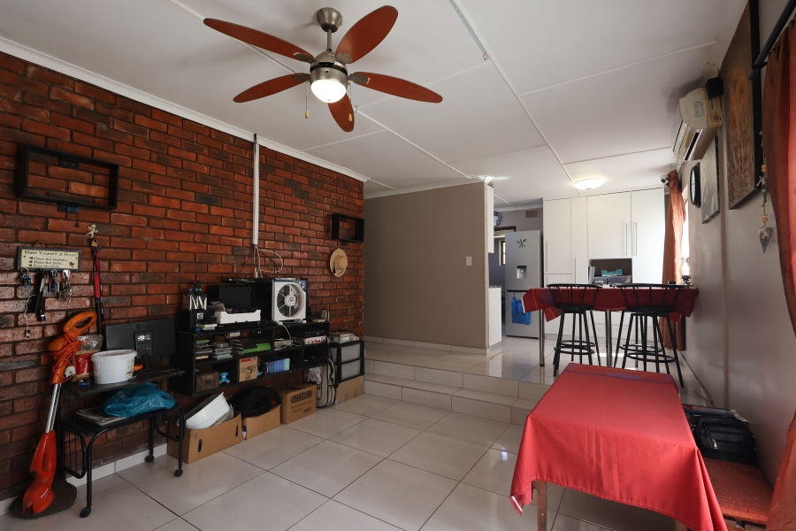 3 Bedroom Property for Sale in Nahoon Valley Park Eastern Cape